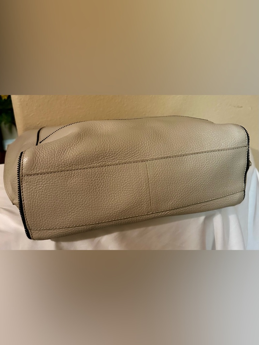 Botkier Pebbled Leather Tote Bag Light Taupe Cream Large Shoulder Bag - Picture 8 of 11